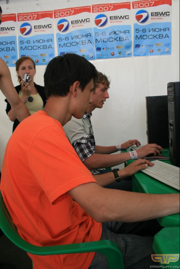 ���-�� ����� ������������